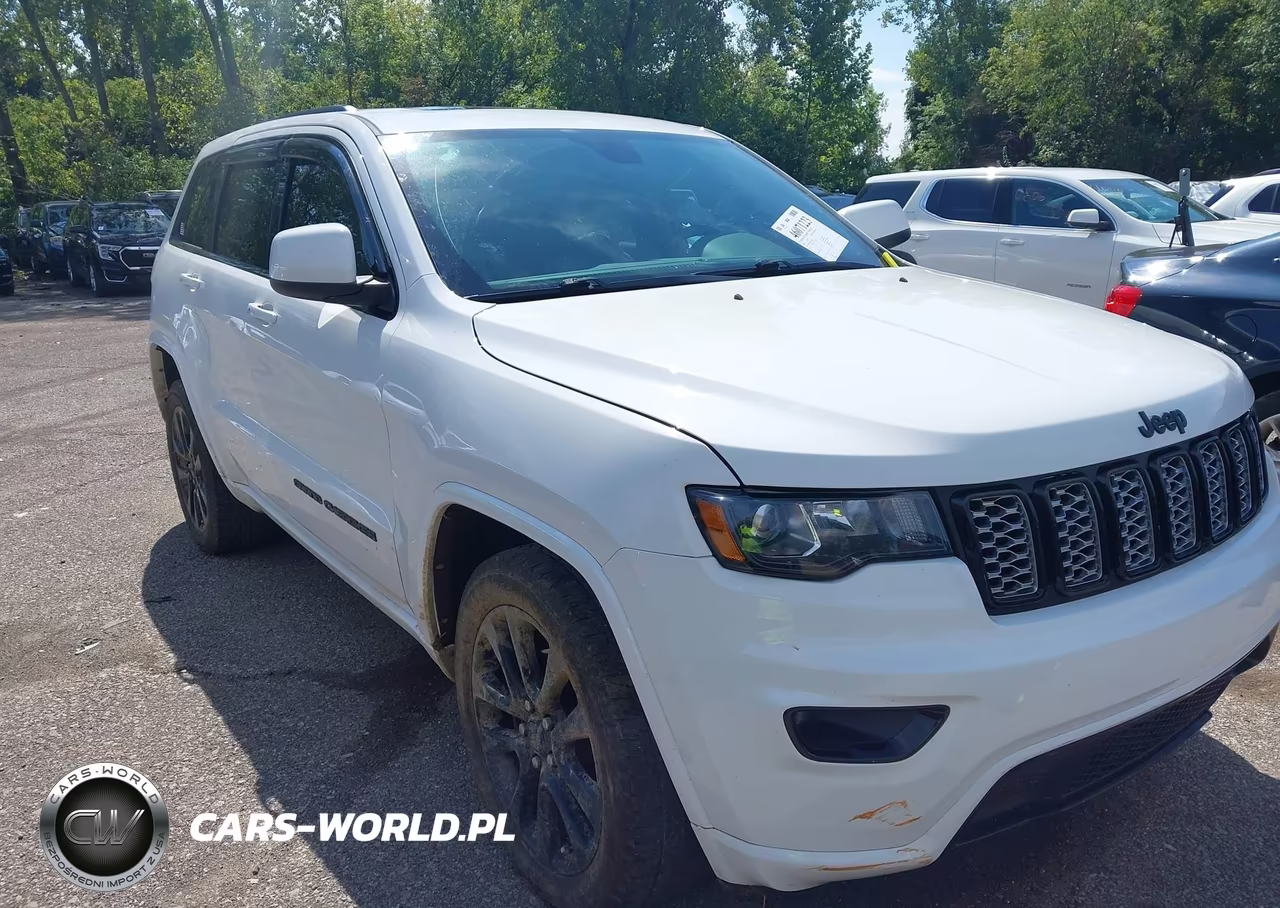 2017 Jeep Grand Cherokee Altitude 4X4 – zdjęcie 1 z 16