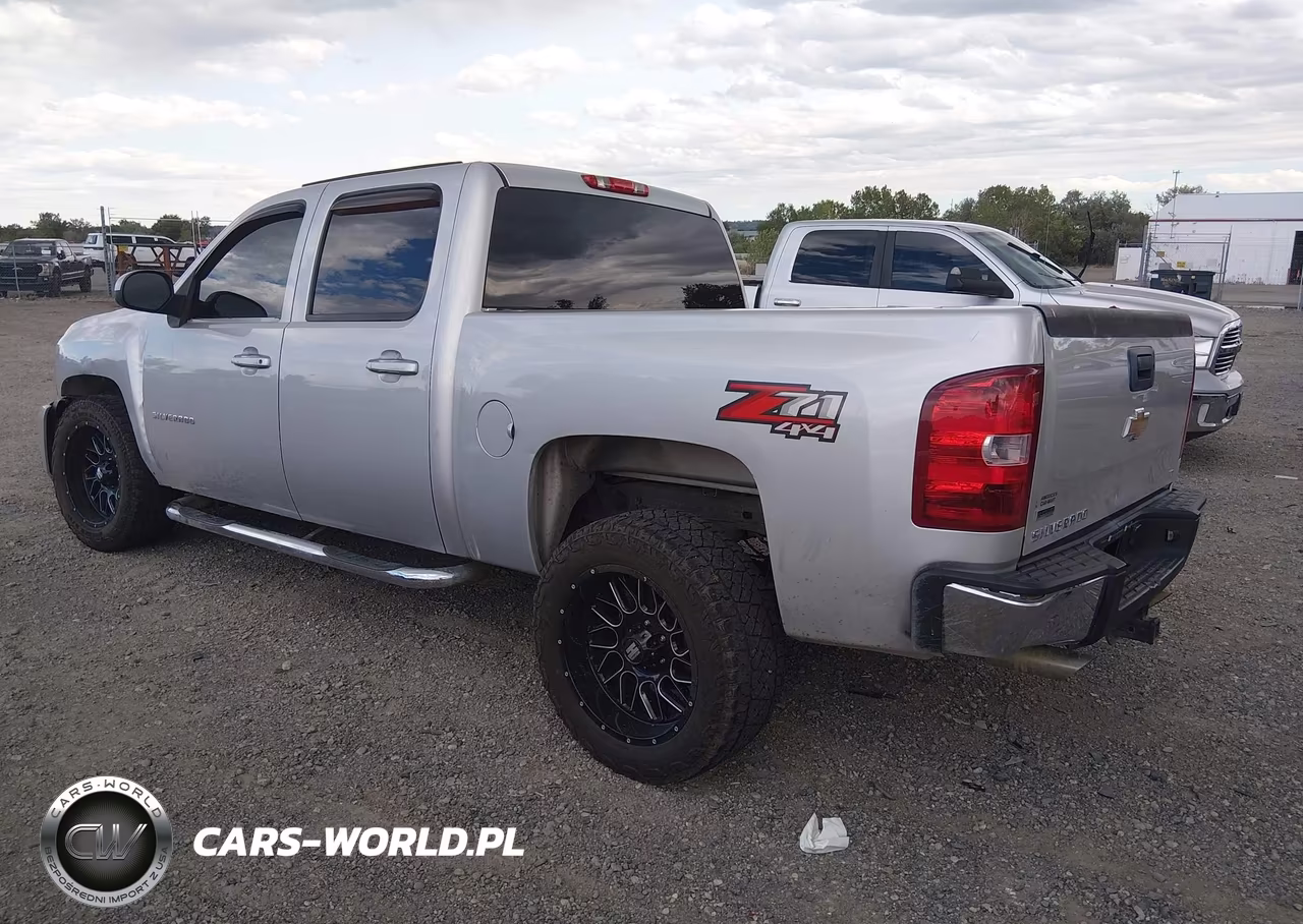 2010 Chevrolet Silverado K1500 Lt VIN:3GCRKSE37AG198881 - 3