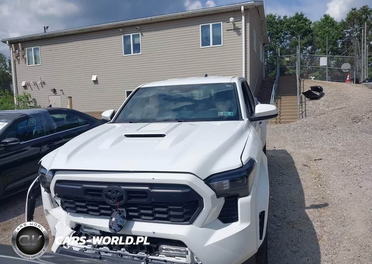 2024 Toyota Tacoma Trd Sport VIN:3TMLB5JN5RM057562 - 12