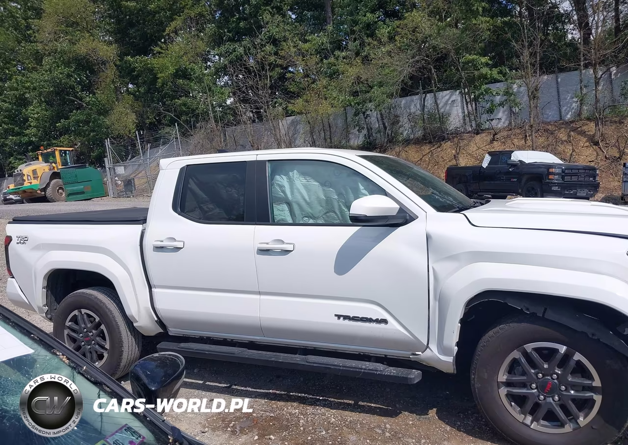 2024 Toyota Tacoma Trd Sport VIN:3TMLB5JN5RM057562 - 13