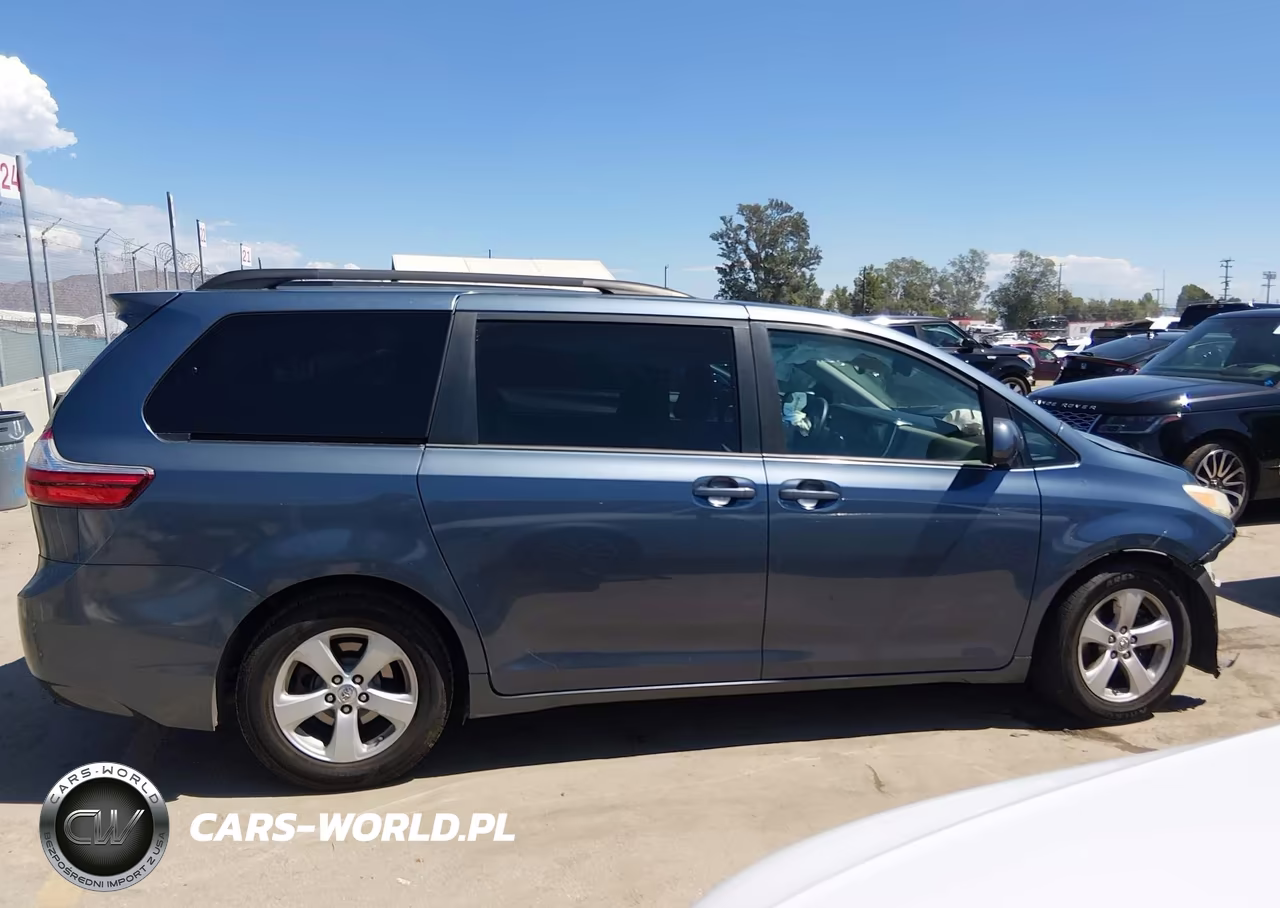 2015 Toyota Sienna Le 8 Passenger VIN:5TDKK3DC4FS546704 - 13