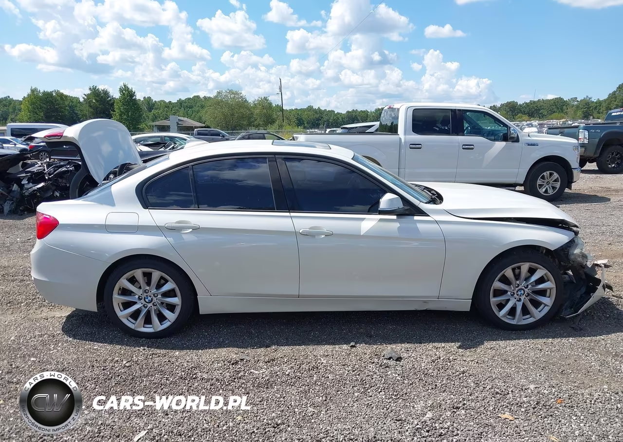 2013 BMW 328I VIN:WBA3A5C53DF359177 - 13