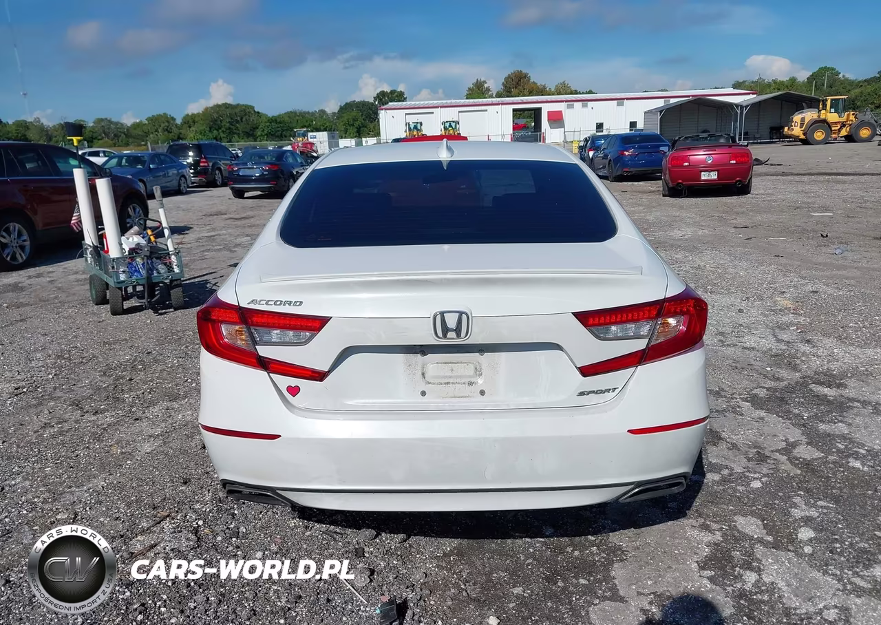2018 Honda Accord Sport VIN:1HGCV1F35JA211715 - 16