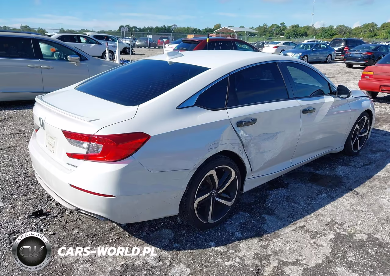 2018 Honda Accord Sport VIN:1HGCV1F35JA211715 - 4