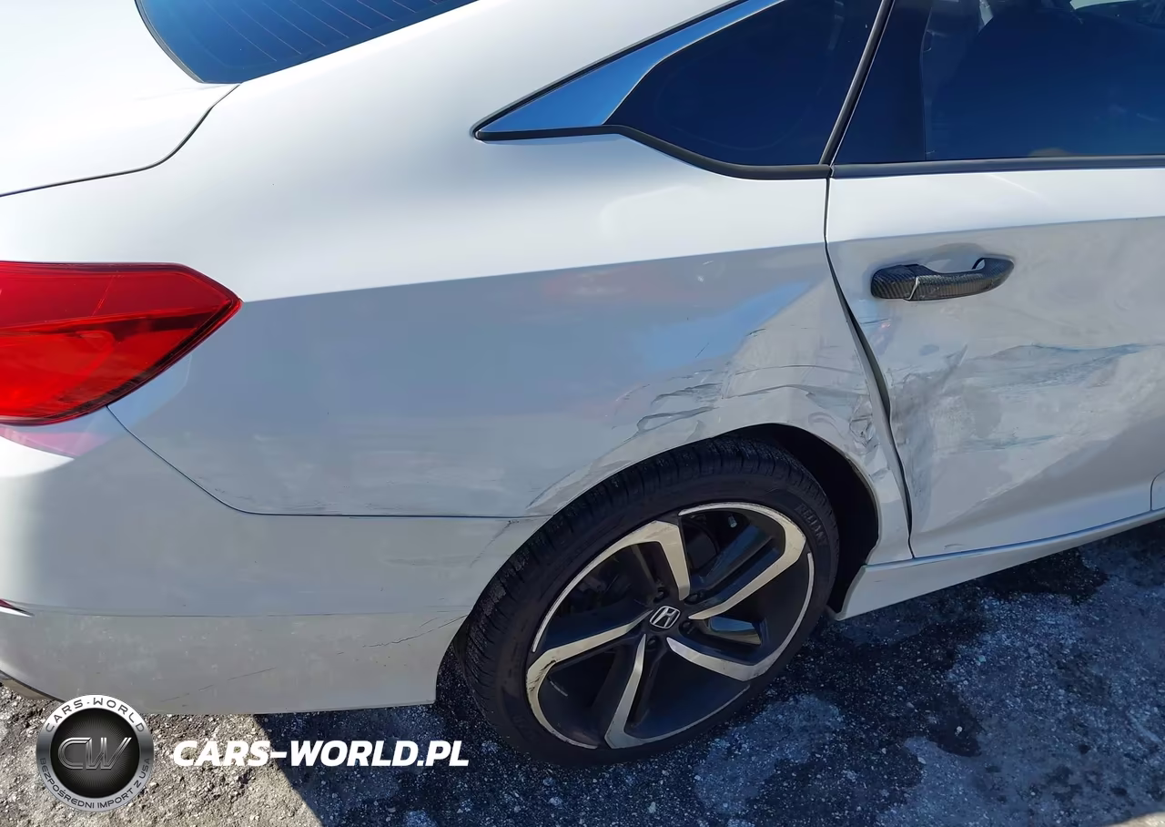 2018 Honda Accord Sport VIN:1HGCV1F35JA211715 - 6