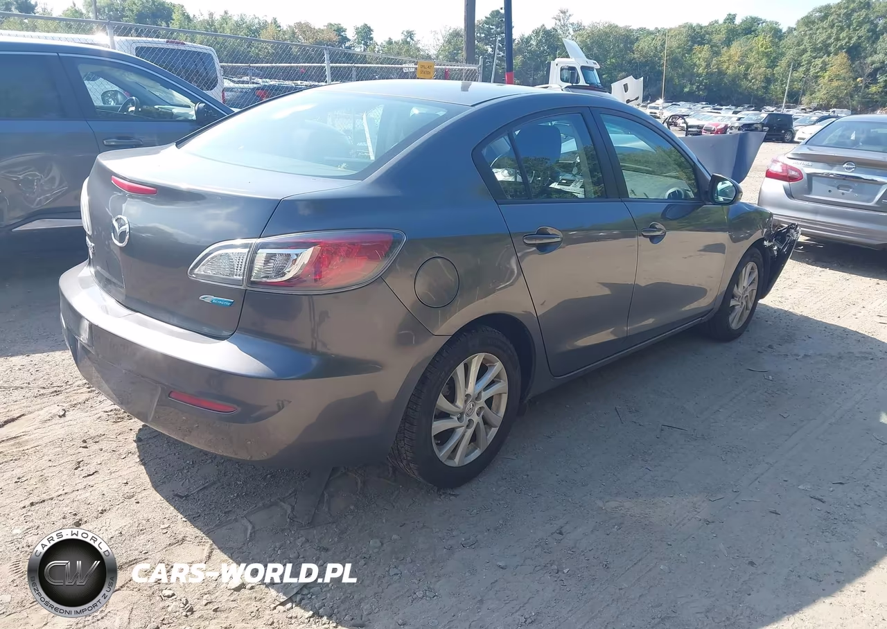 2012 Mazda Mazda3 I Touring VIN:JM1BL1V88C1700464 - 4