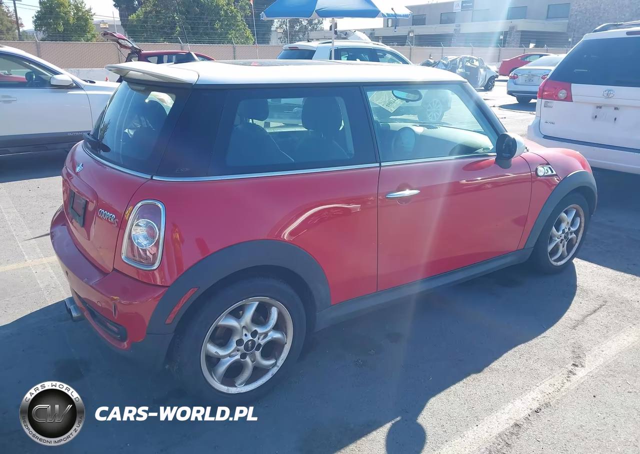 2011 Mini Cooper S VIN:WMWSV3C58BTY12258 - 4