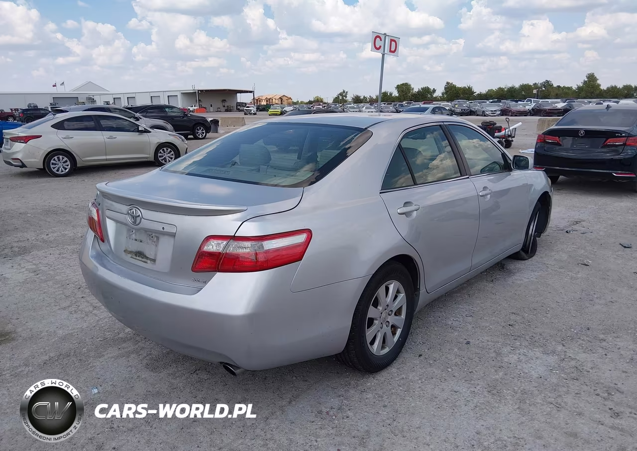 2007 Toyota Camry Xle VIN:JTNBE46K073121447 - 4