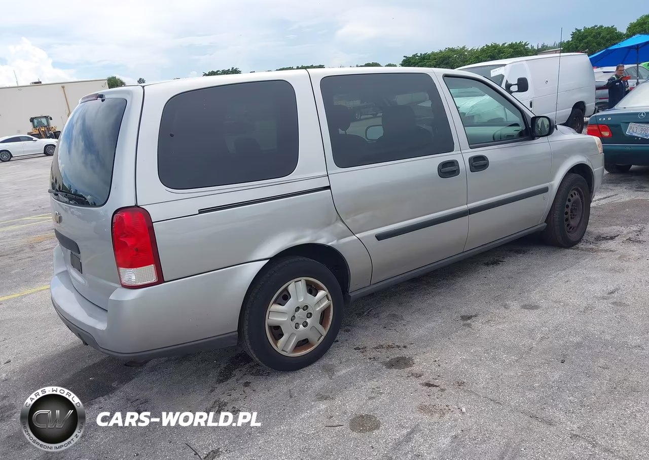2008 Chevrolet Uplander Ls VIN:1GNDV23W48D131586 - 4