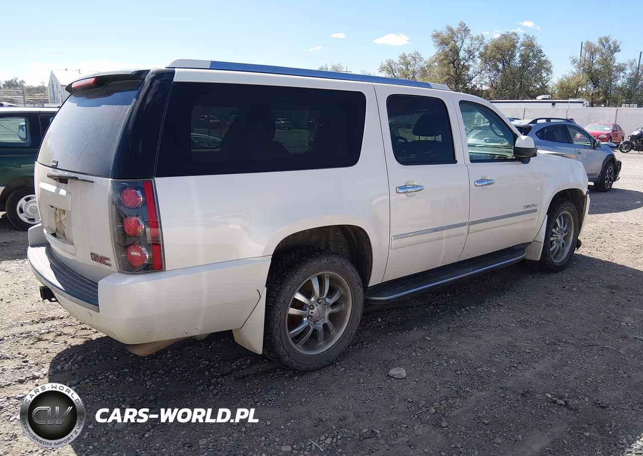 2014 GMC Yukon Xl 1500 Denali VIN:1GKS2MEF1ER136121 - 4