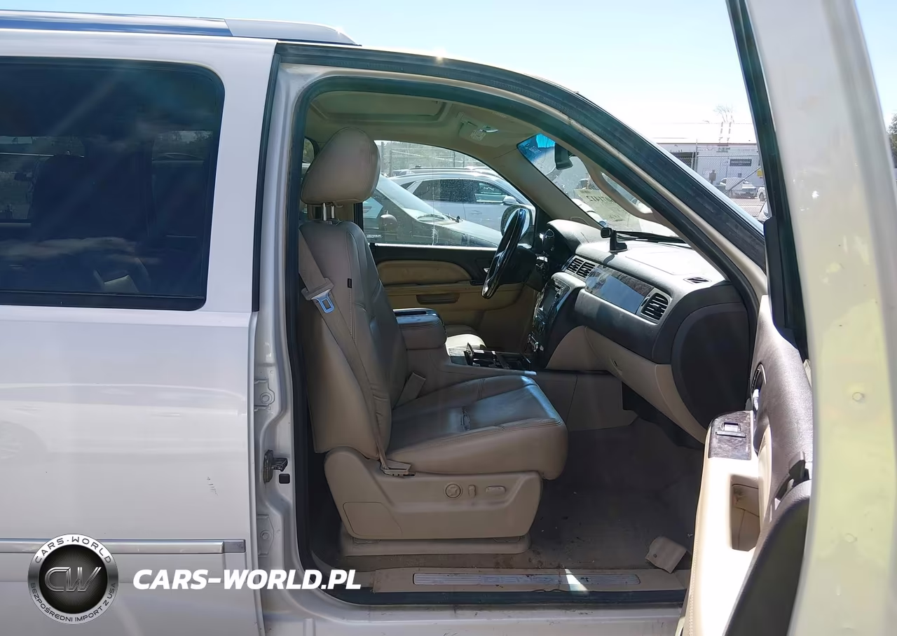 2014 GMC Yukon Xl 1500 Denali VIN:1GKS2MEF1ER136121 - 5