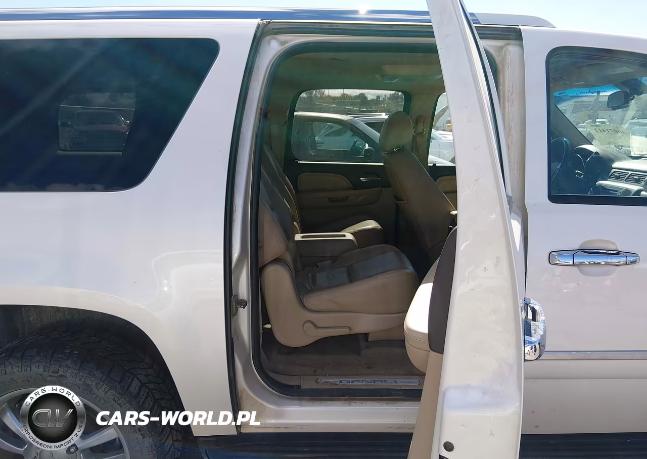 2014 GMC Yukon Xl 1500 Denali VIN:1GKS2MEF1ER136121 - 8