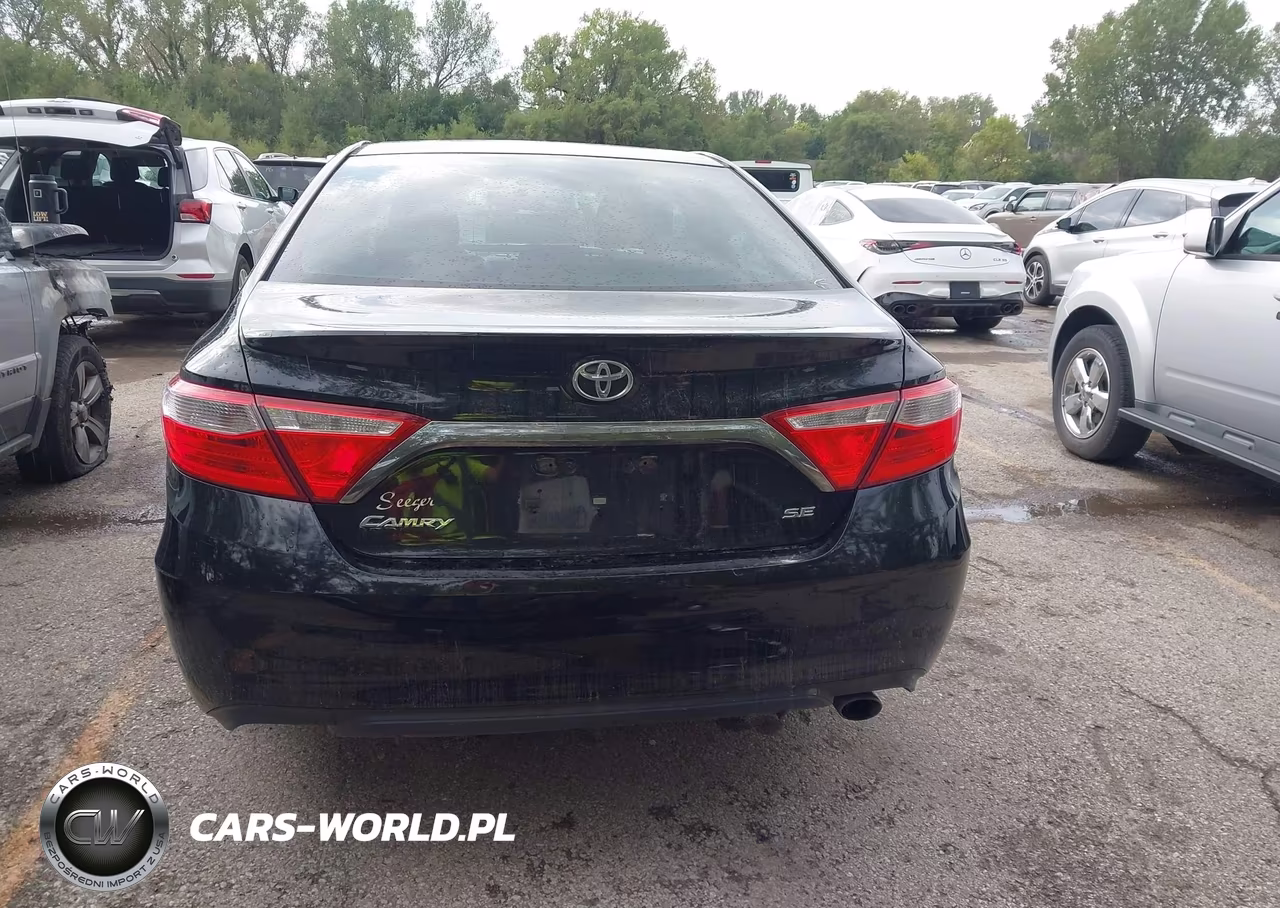 2015 Toyota Camry Se VIN:4T1BF1FK7FU115150 - 17