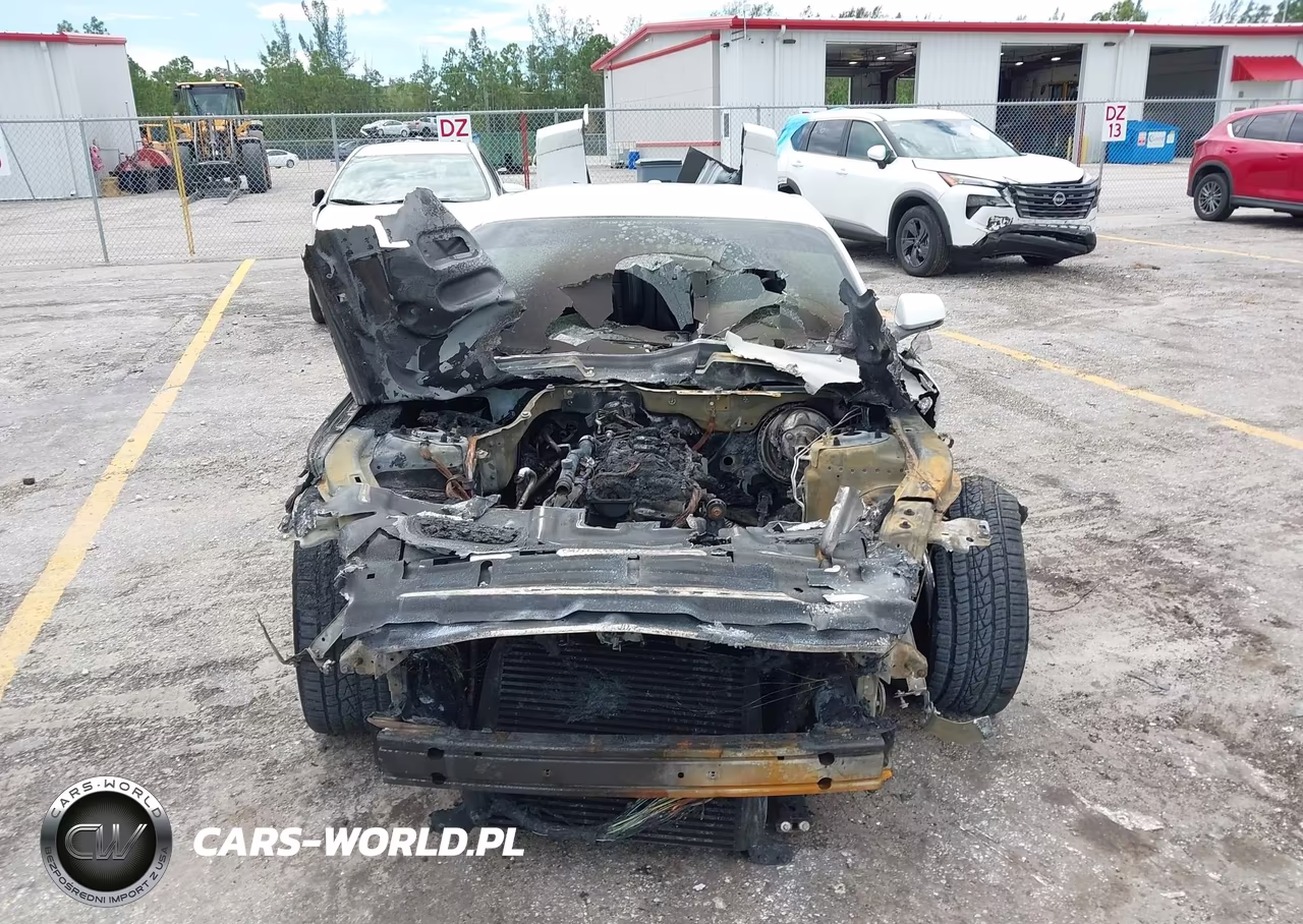 2019 Ford Mustang Ecoboost Premium VIN:1FA6P8THXK5105453 - 6