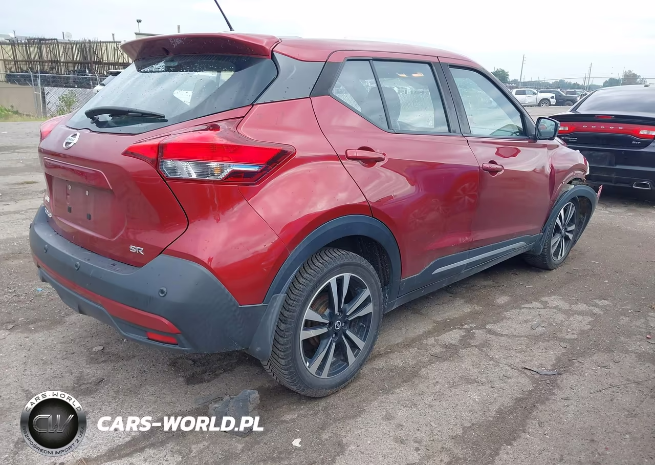 2020 Nissan Kicks Sr Xtronic Cvt VIN:3N1CP5DV1LL517944 - 4