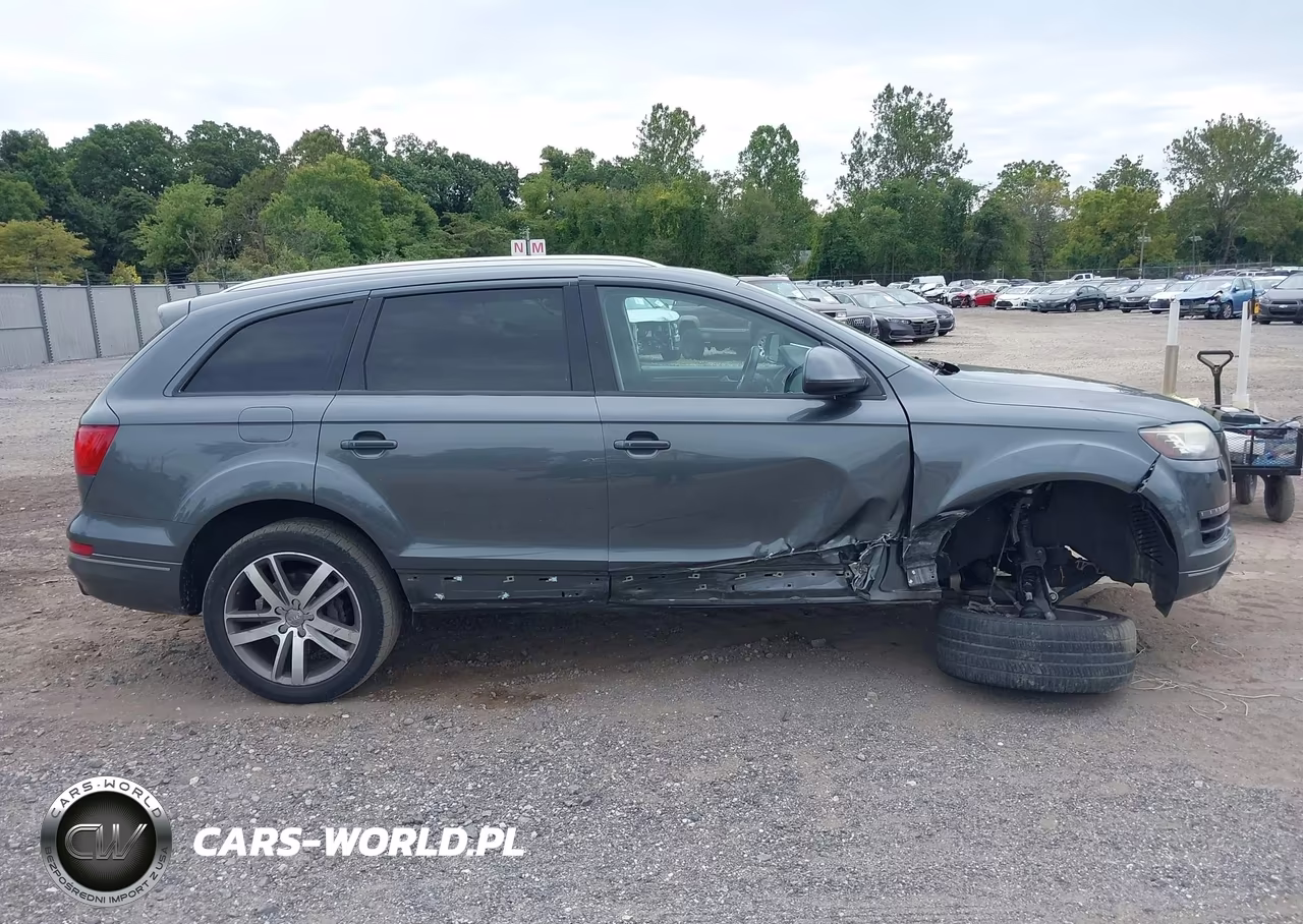 2015 Audi Q7 3.0T Premium VIN:WA1LGAFE2FD016617 - 13