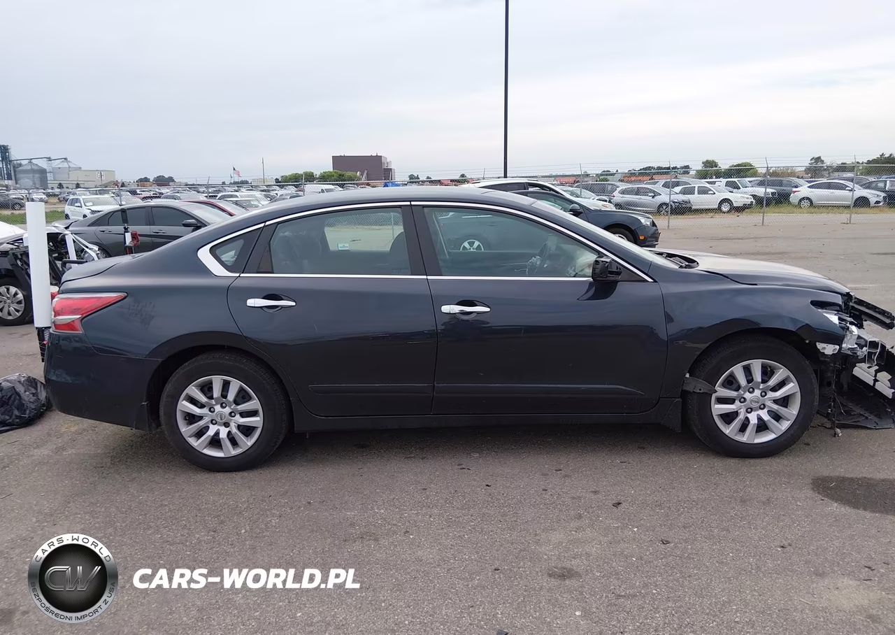 2015 Nissan Altima 2.5 S VIN:1N4AL3AP5FC138090 - 13