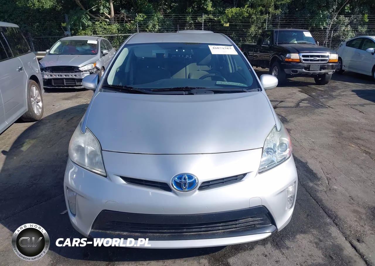 2014 Toyota Prius Two VIN:JTDKN3DU6E0369574 - 12