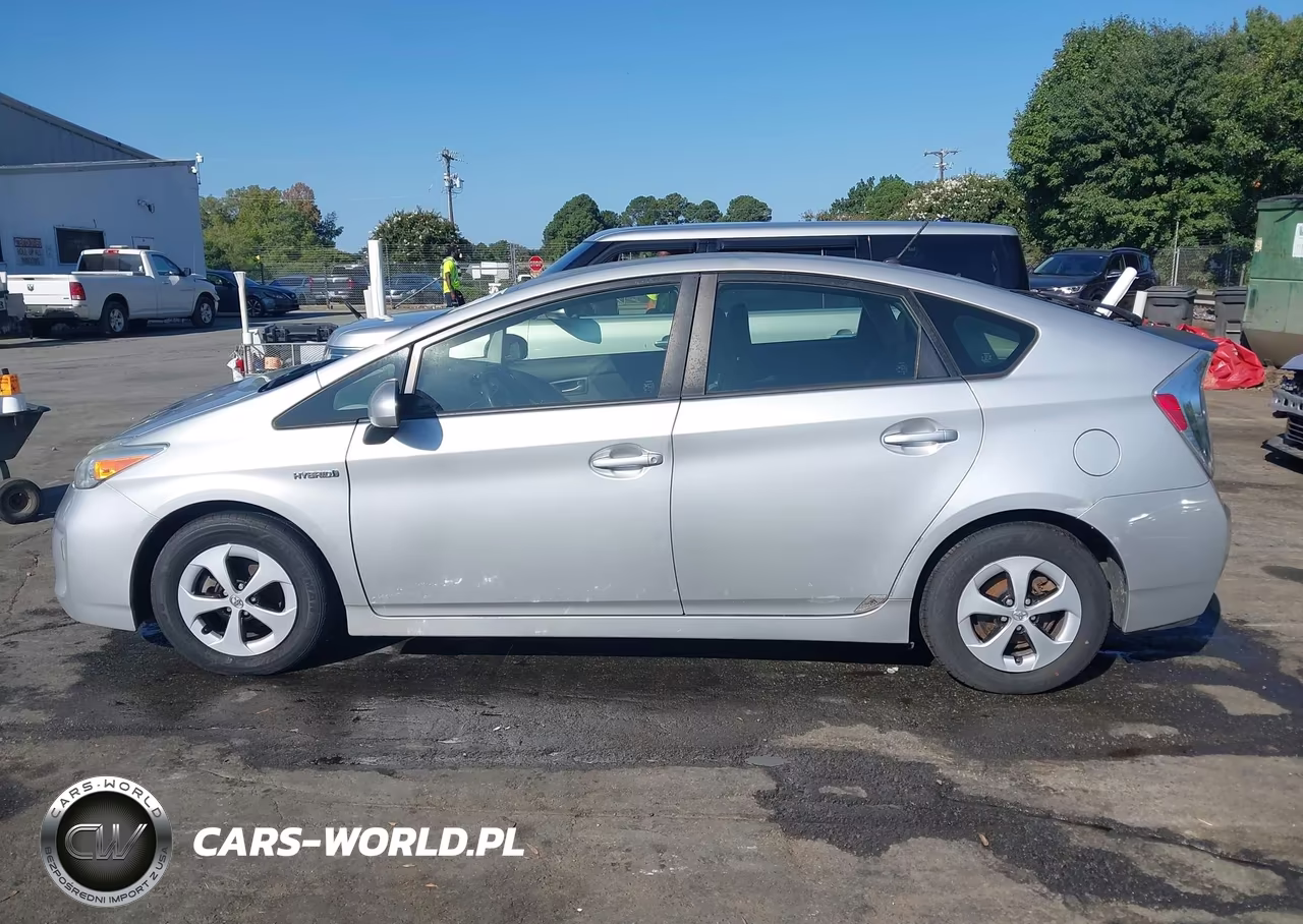2014 Toyota Prius Two VIN:JTDKN3DU6E0369574 - 14