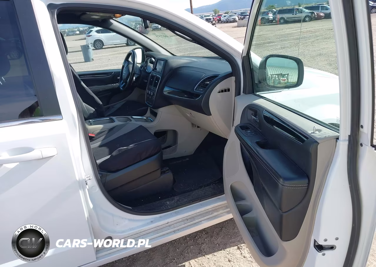 2019 Dodge Grand Caravan Sxt VIN:2C4RDGCG5KR706760 - 5