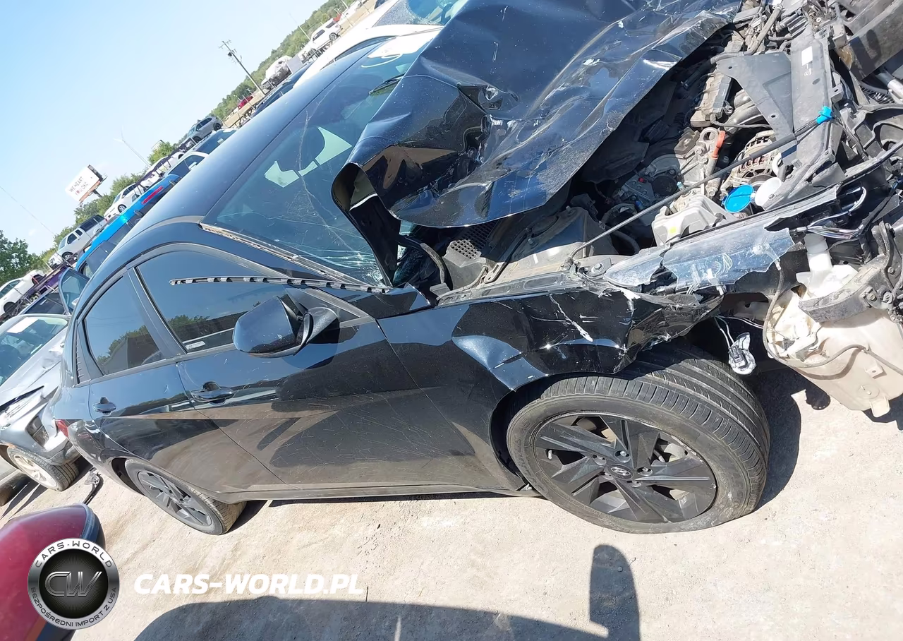 2021 Hyundai Elantra Sel VIN:KMHLM4AG9MU196499 - 12