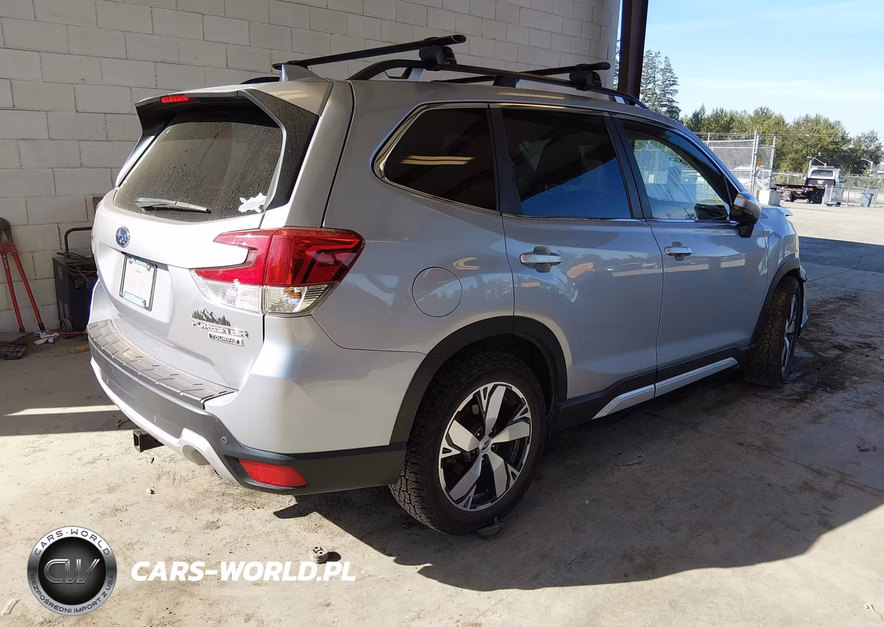 2020 Subaru Forester Touring VIN:JF2SKAXC1LH456511 - 4