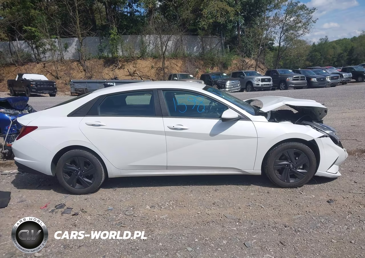 2022 Hyundai Elantra Sel VIN:5NPLS4AG2NH085265 - 13
