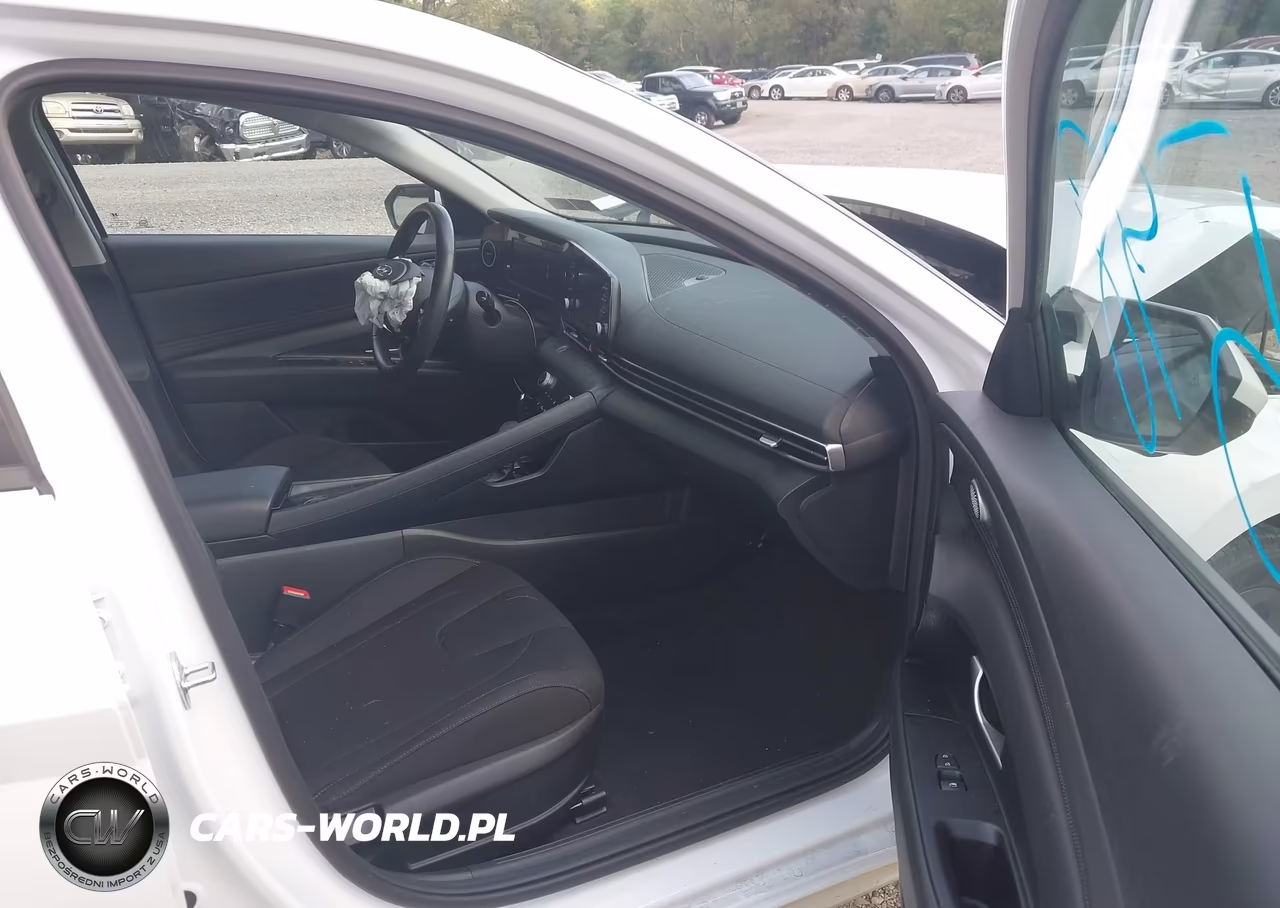 2022 Hyundai Elantra Sel VIN:5NPLS4AG2NH085265 - 5