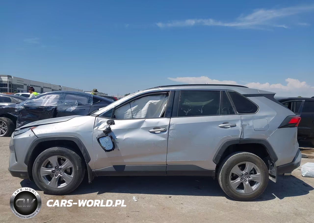 2023 Toyota Rav4 Xle VIN:2T3W1RFV0PC230935 - 14