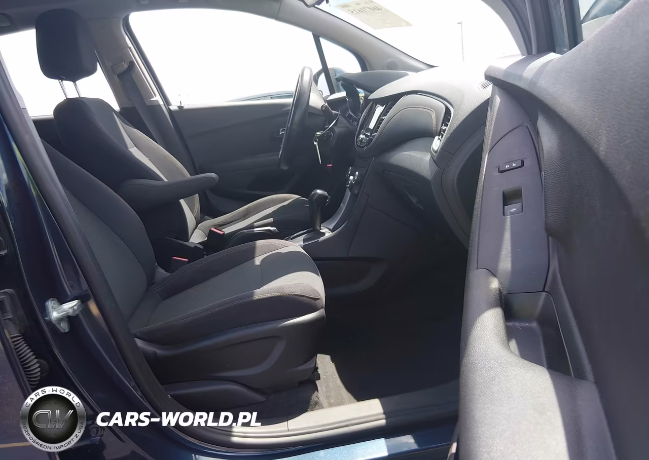 2018 Chevrolet Trax Ls VIN:3GNCJKSB3JL367216 - 5