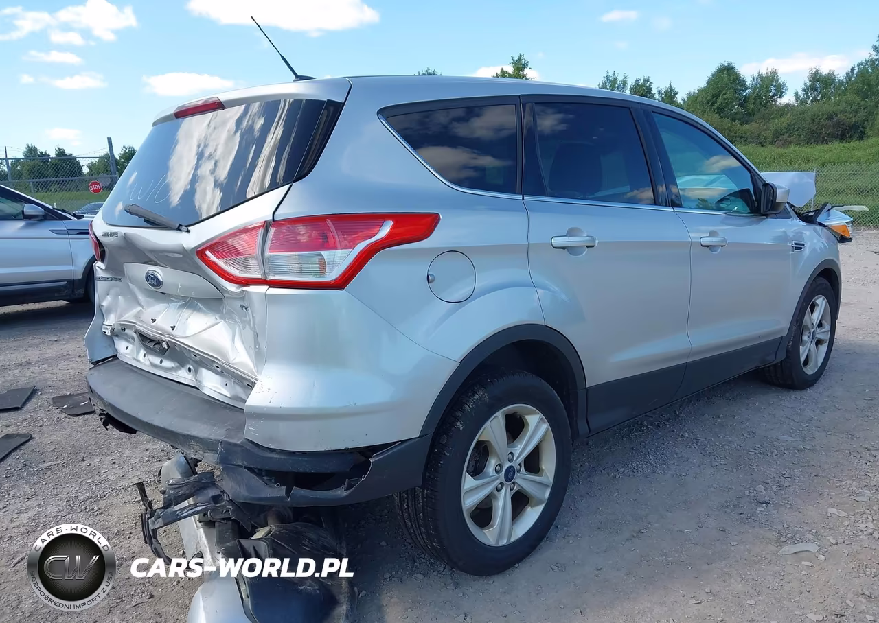 2015 Ford Escape Se VIN:1FMCU0G70FUB70134 - 4