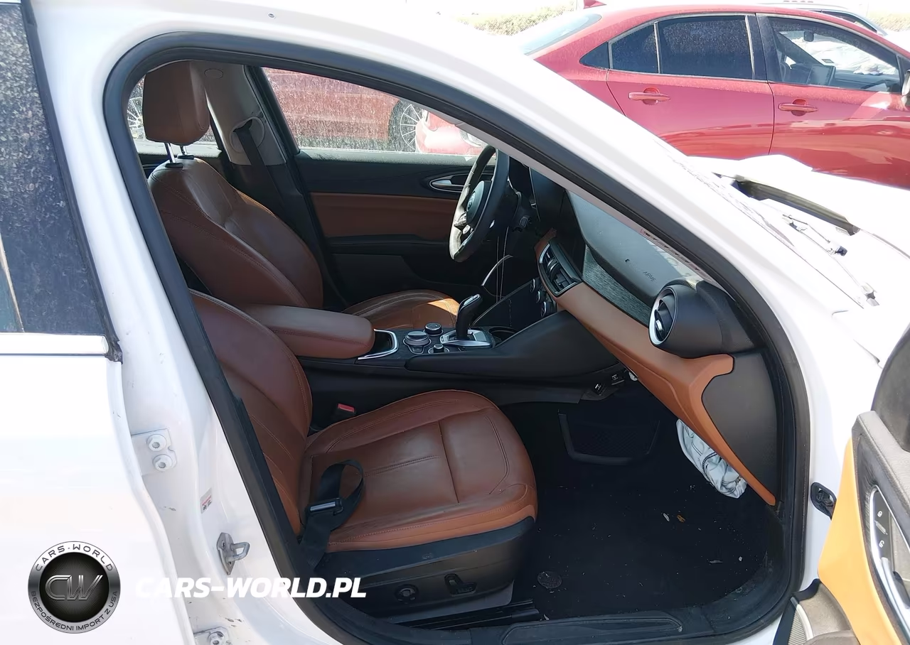 2020 Alfa Romeo Giulia Rwd VIN:ZARFAMAN0L7631521 - 5