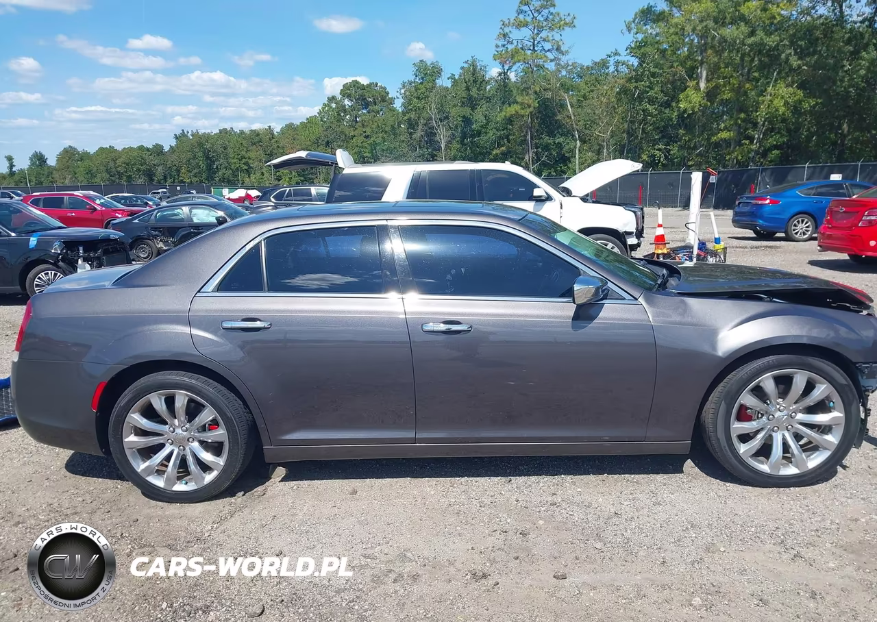 2016 Chrysler 300C VIN:2C3CCAEG3GH116738 - 13