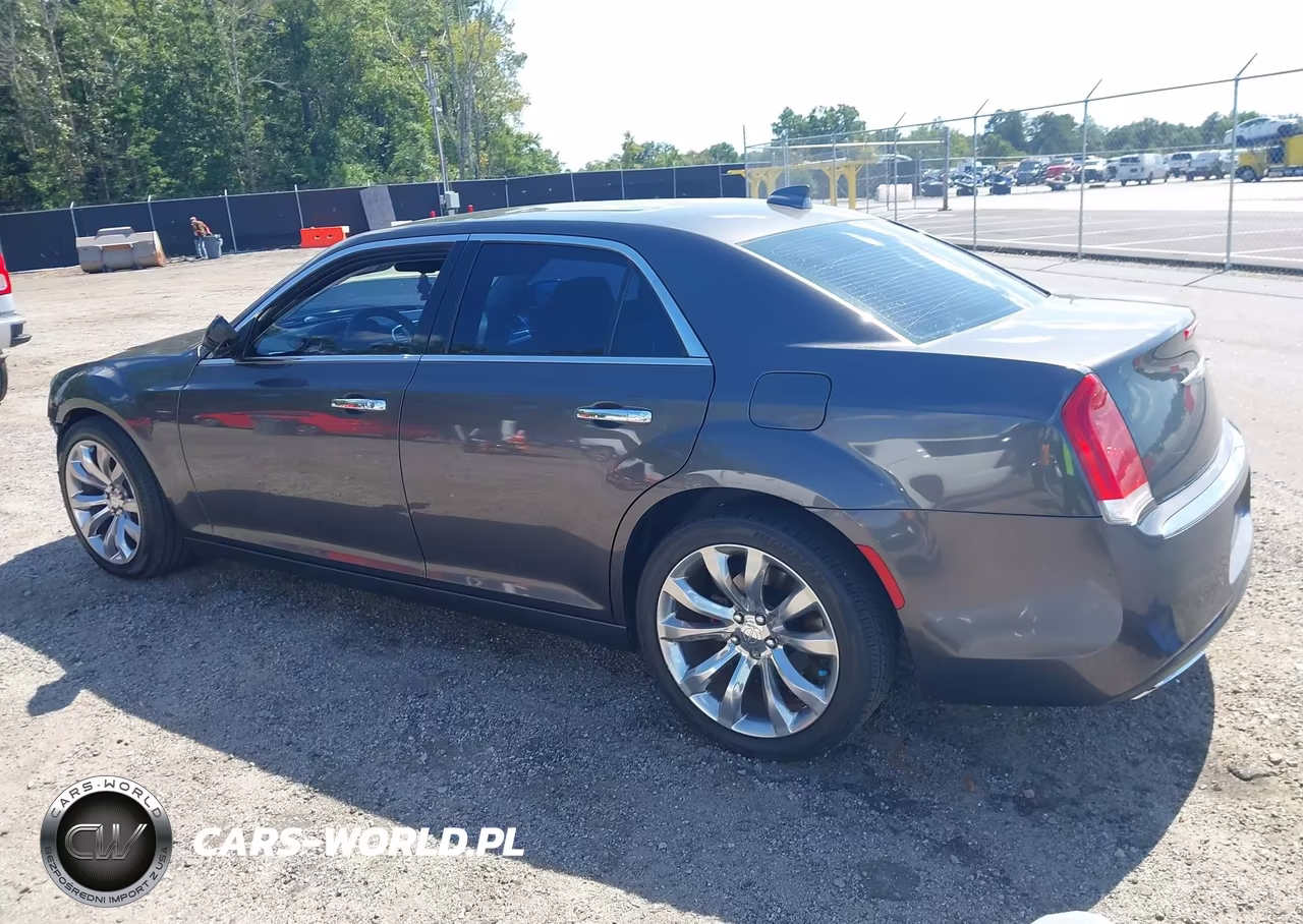 2016 Chrysler 300C VIN:2C3CCAEG3GH116738 - 3
