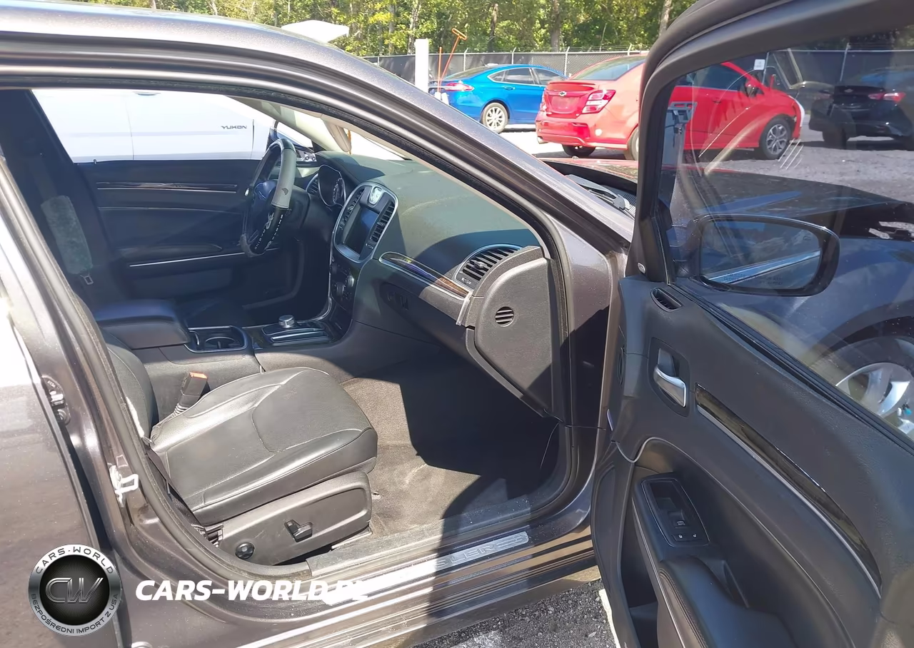 2016 Chrysler 300C VIN:2C3CCAEG3GH116738 - 5