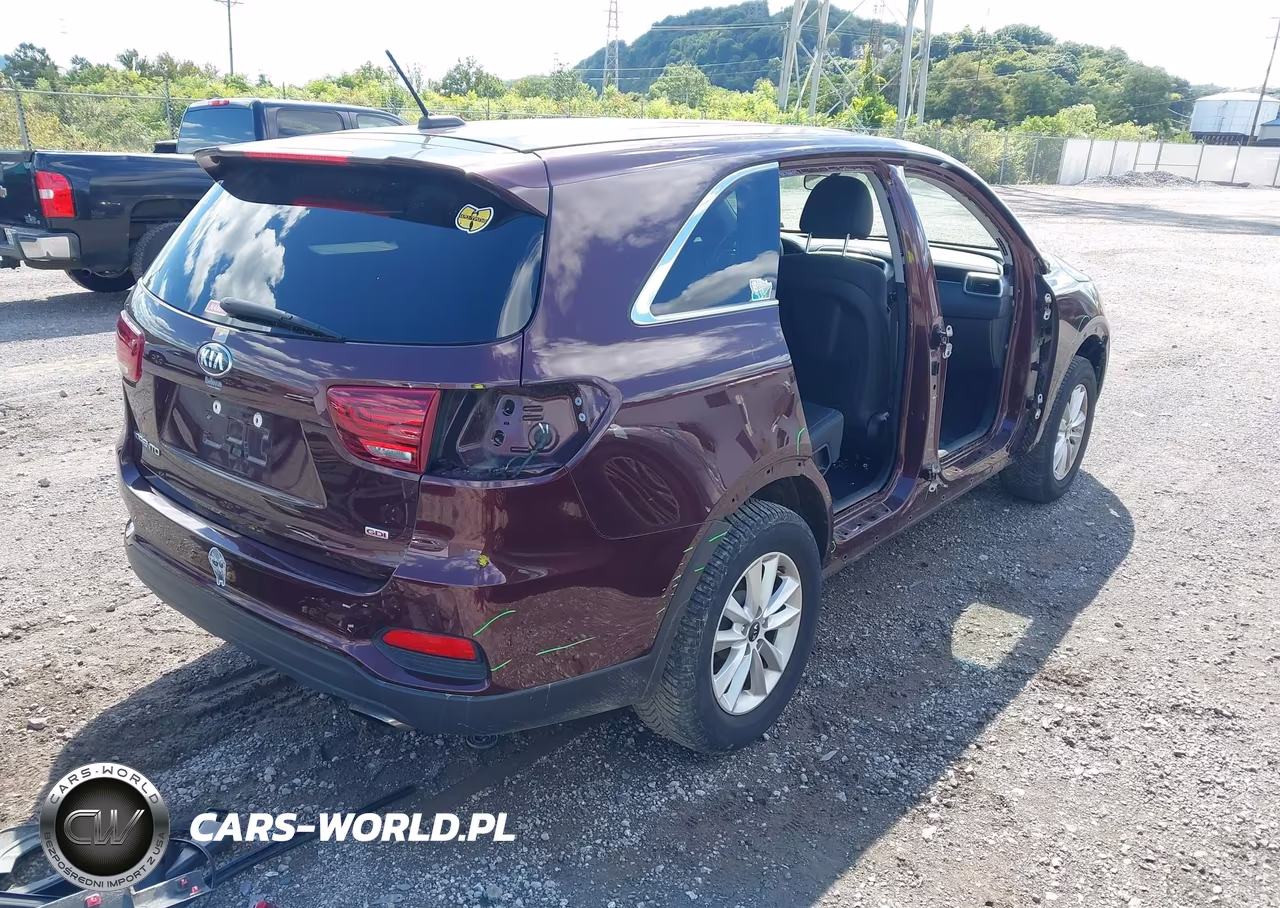 2019 Kia Sorento 2.4L Lx VIN:5XYPG4A37KG561142 - 4