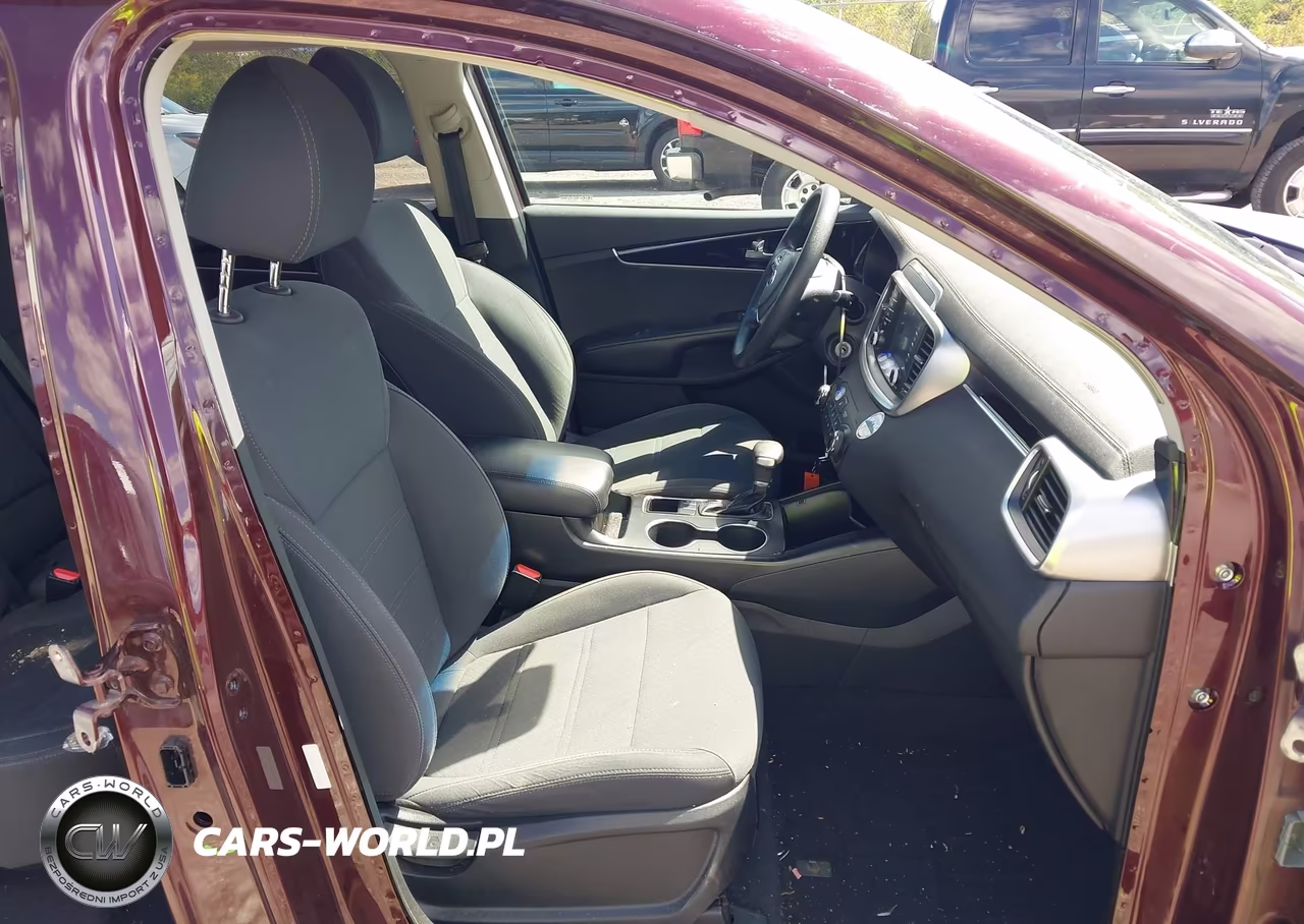 2019 Kia Sorento 2.4L Lx VIN:5XYPG4A37KG561142 - 5