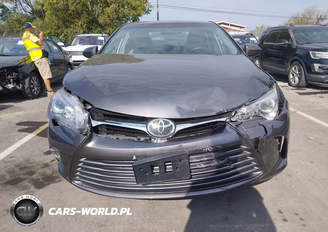 2016 Toyota Camry Le VIN:4T4BF1FK7GR565811 - 12