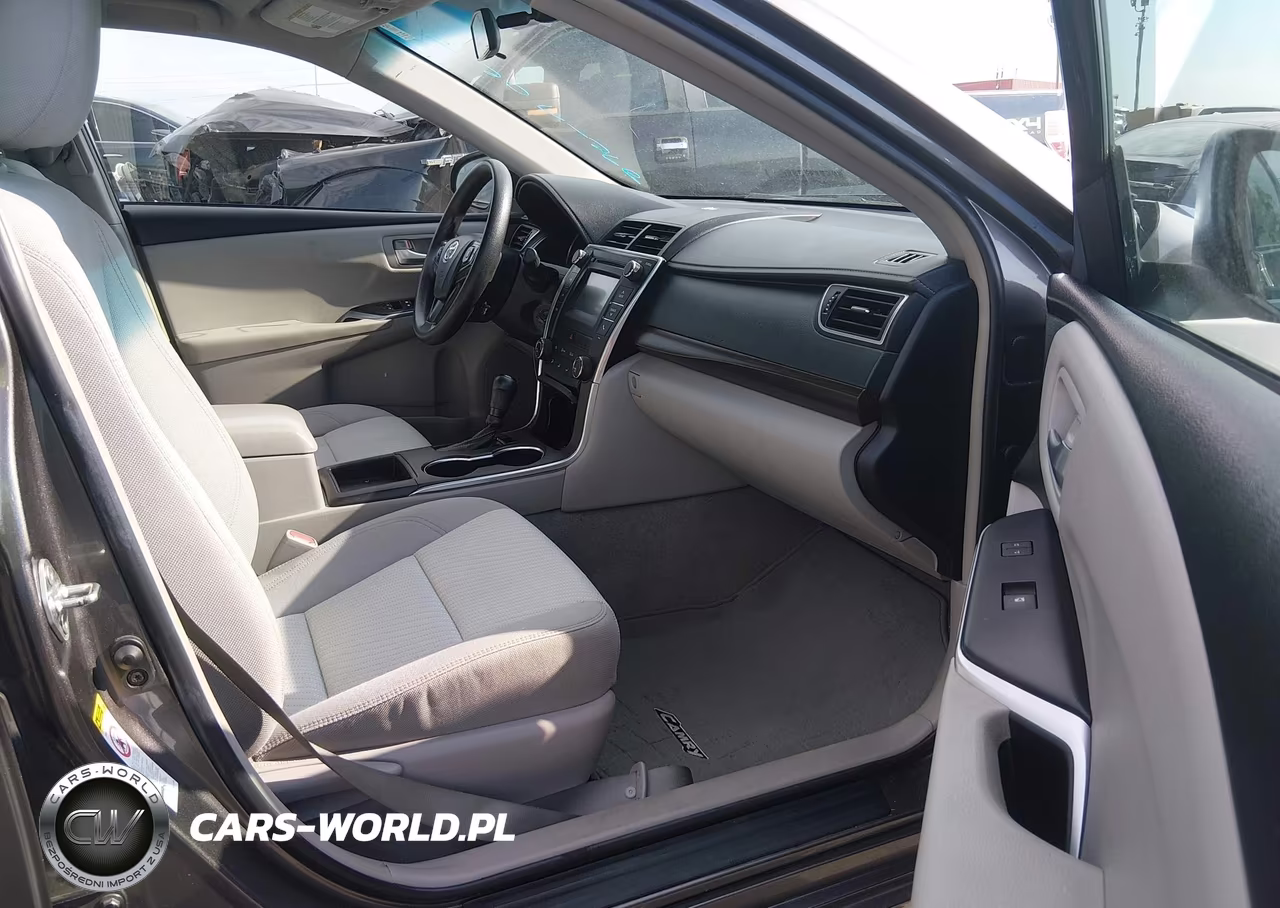2016 Toyota Camry Le VIN:4T4BF1FK7GR565811 - 5