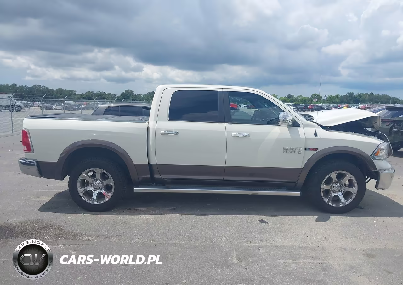 2018 Ram 1500 Laramie 4X4 5'7 Box VIN:1C6RR7NM0JS231902 - 13