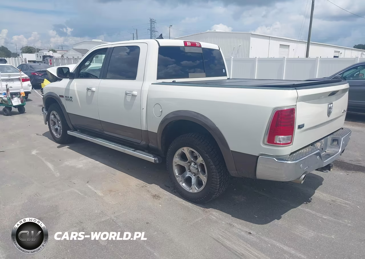 2018 Ram 1500 Laramie 4X4 5'7 Box VIN:1C6RR7NM0JS231902 - 3