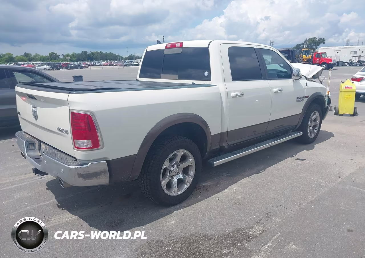 2018 Ram 1500 Laramie 4X4 5'7 Box VIN:1C6RR7NM0JS231902 - 4