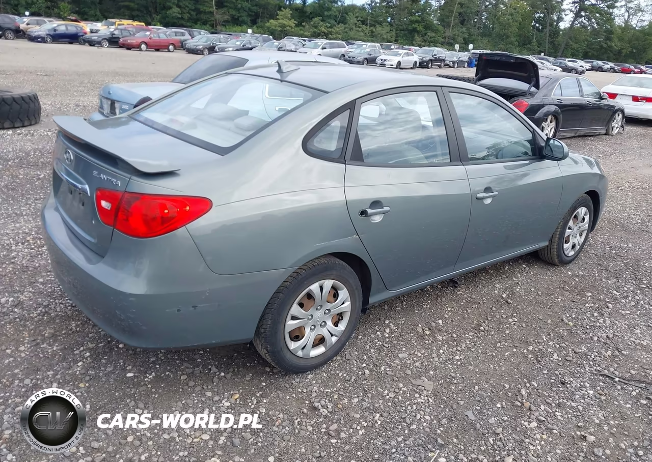 2010 Hyundai Elantra Gls VIN:KMHDU4AD7AU865276 - 4