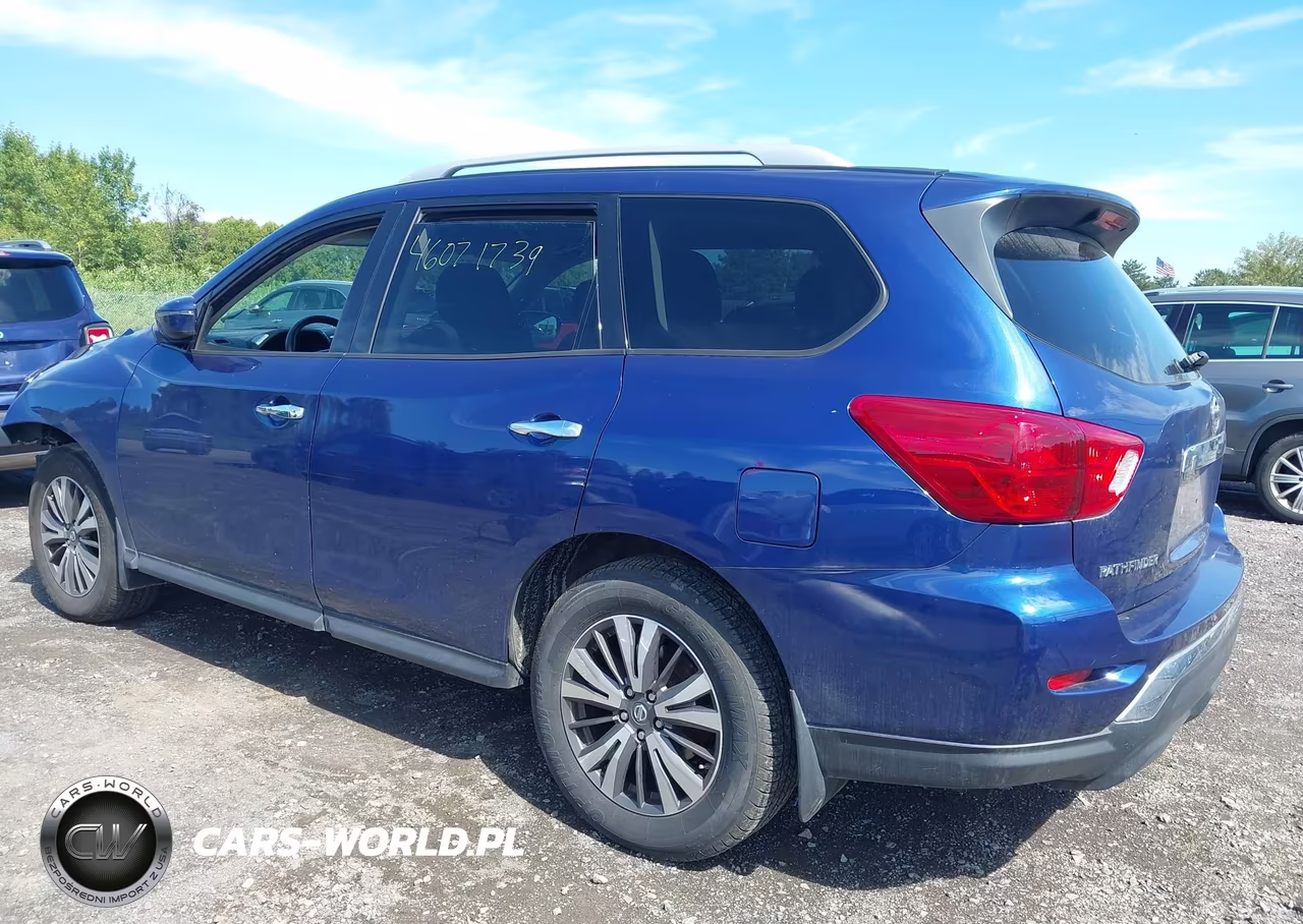 2017 Nissan Pathfinder S VIN:5N1DR2MM8HC905804 - 3