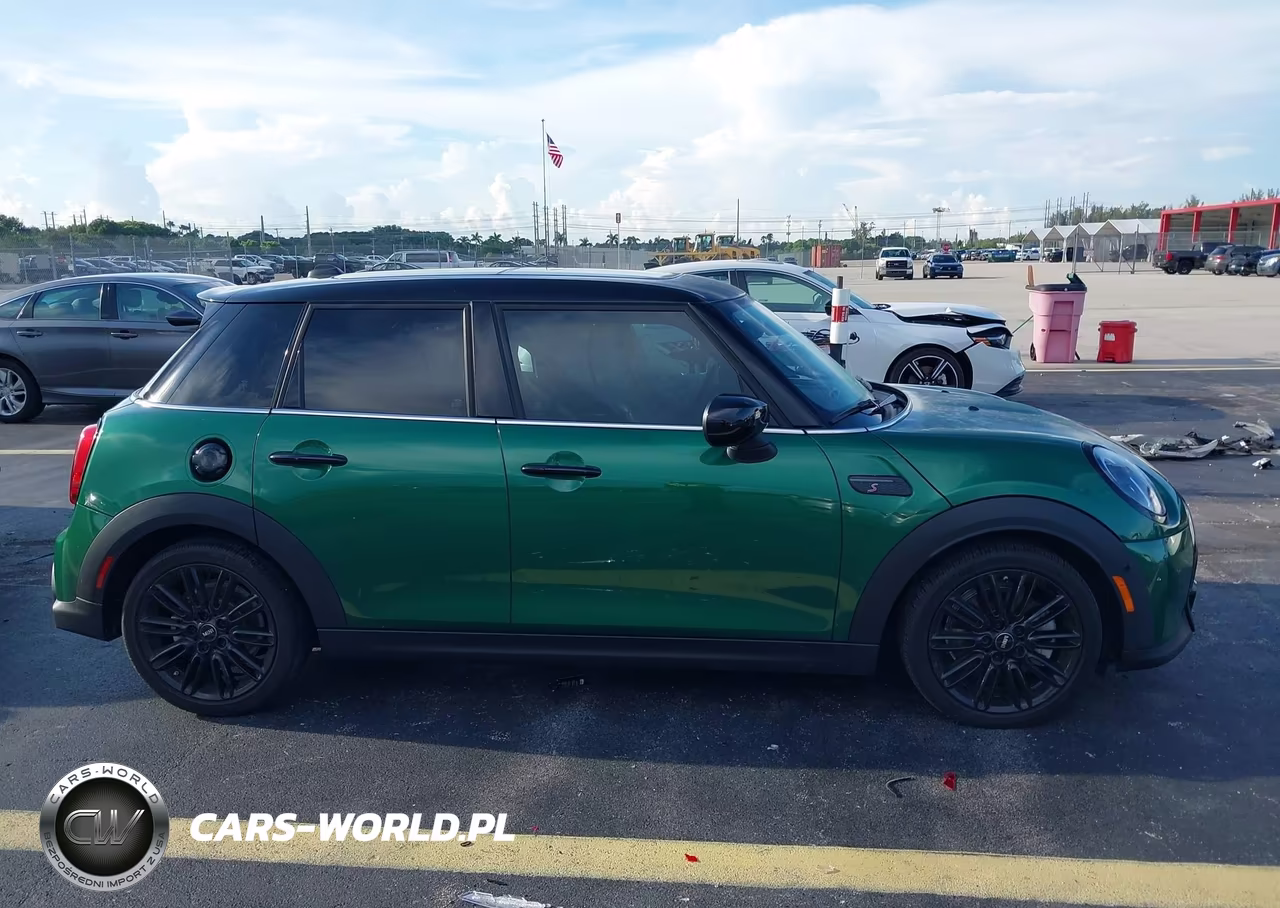 2024 Mini Hardtop Cooper S VIN:WMW53DK09R2U62606 - 13