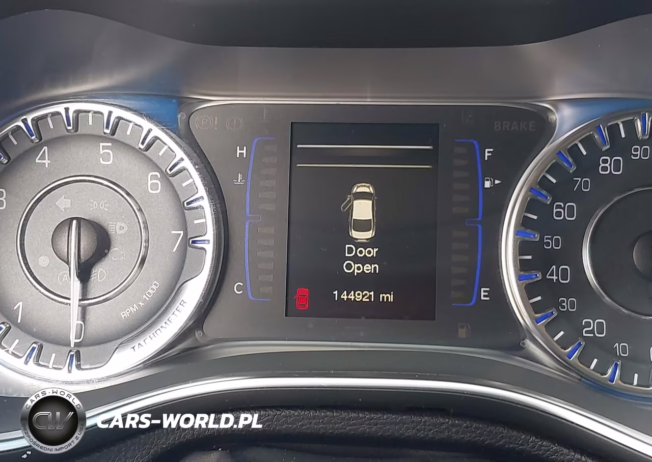 2015 Chrysler 200 Limited VIN:1C3CCCAB3FN611968 - 7