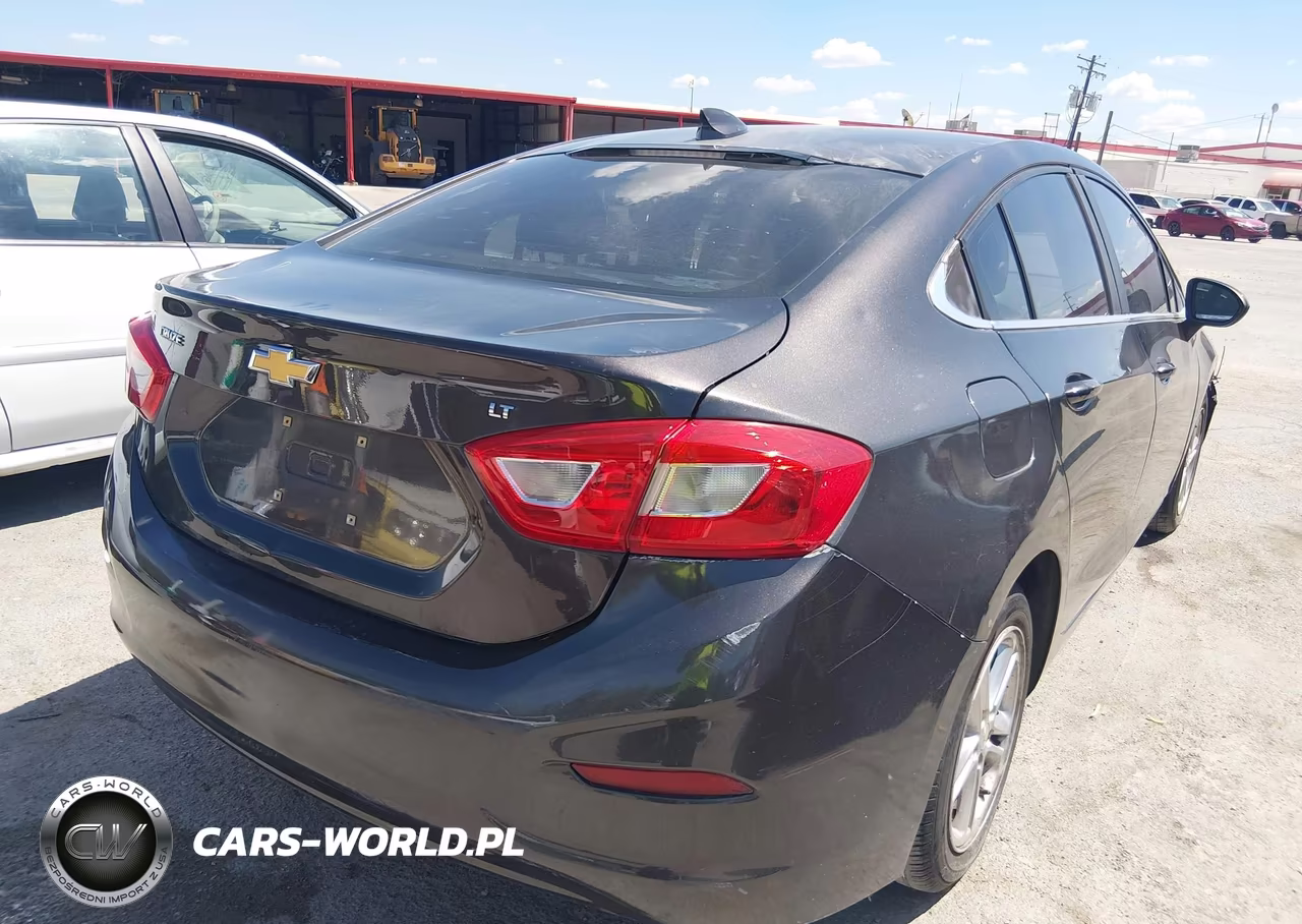 2017 Chevrolet Cruze Lt Auto VIN:1G1BE5SM4H7191618 - 4