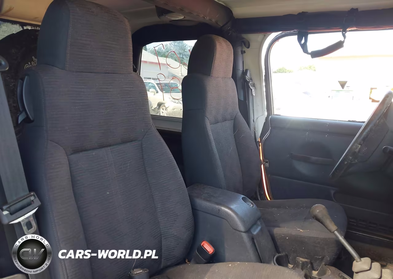 2004 Jeep Wrangler Rubicon VIN:1J4FA69S34P704988 - 8