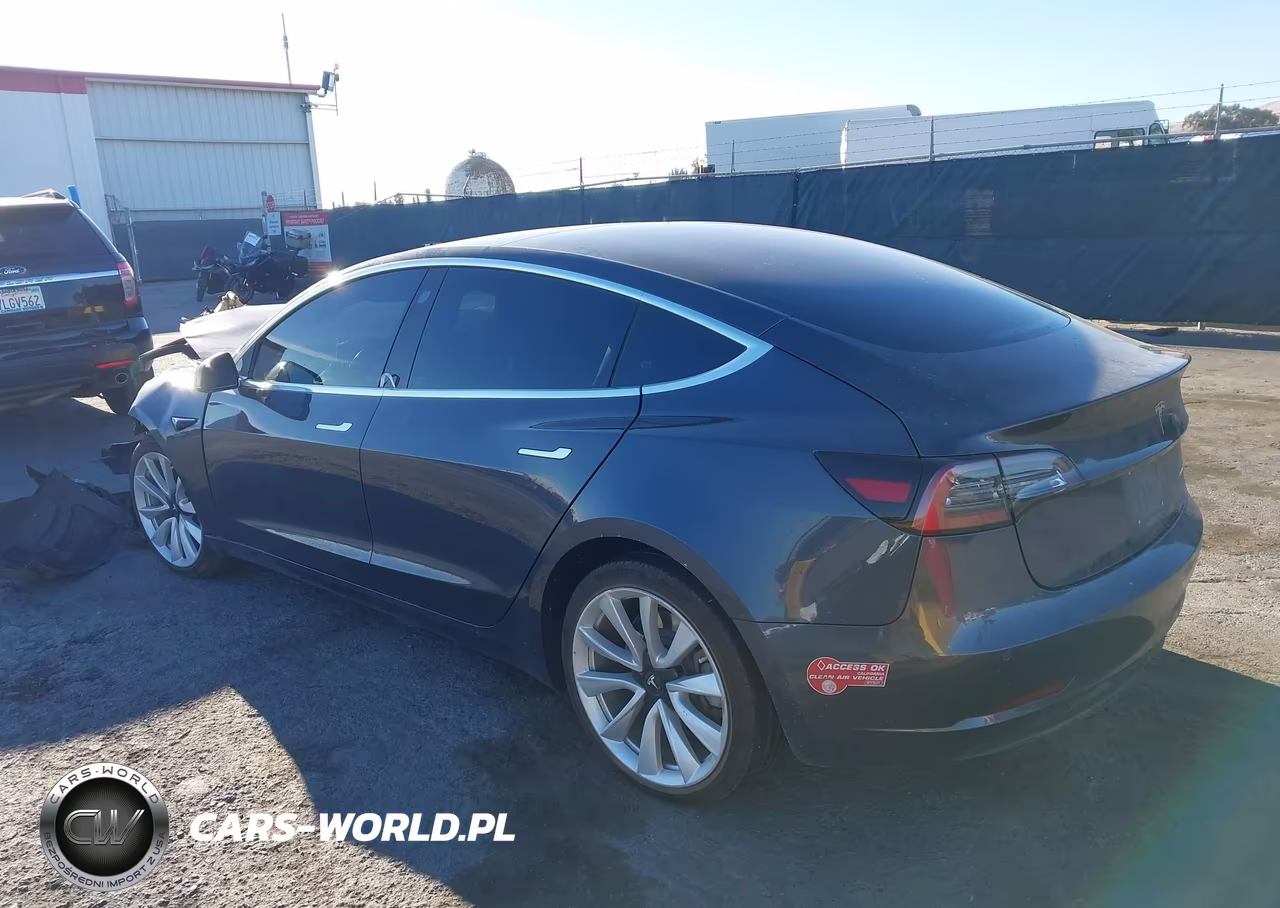 2018 Tesla Model 3 Long Range-Performance VIN:5YJ3E1EB7JF068815 - 3