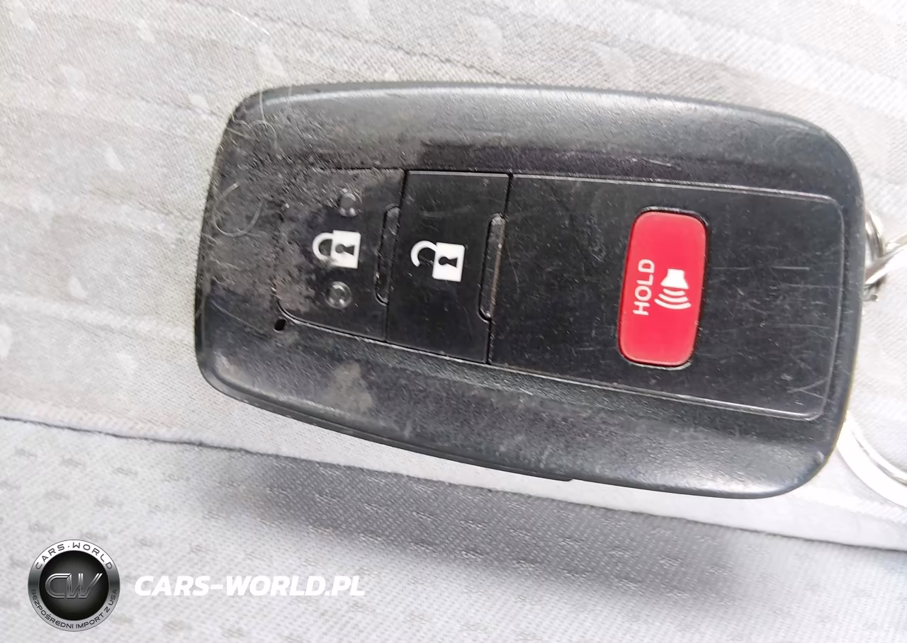 2017 Toyota Prius Two VIN:JTDKBRFU4H3043641 - 11